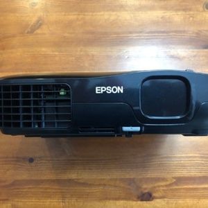 Epson LCD Projector H311A